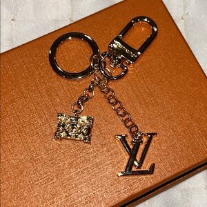 🌼 GOLD BAG CHARM🌼